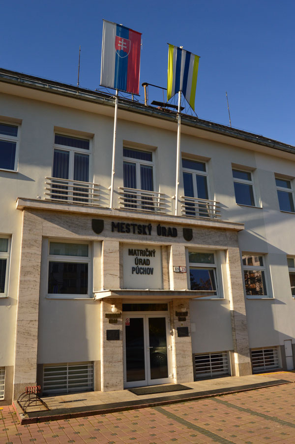 zadlzenost_puchova_budova_msu