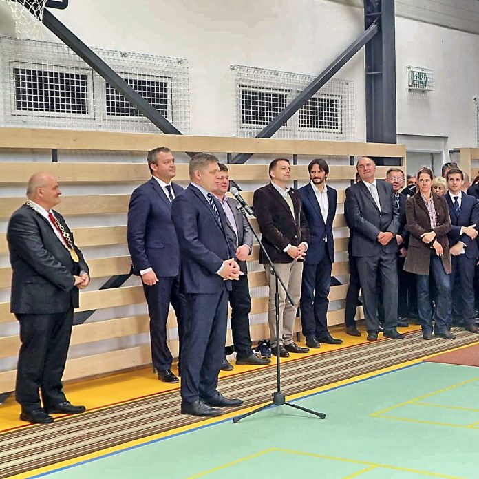 0 Fico v Belusi 5