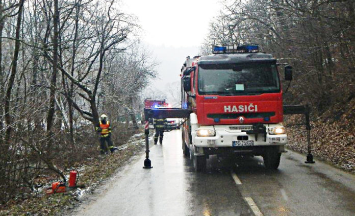 2-dopravna nehoda pri obci Koseca-13.02.2018