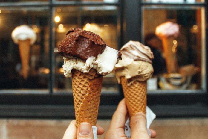 ice-cream-2576622_1920