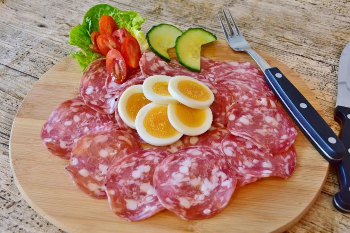 salami-3296478_1920