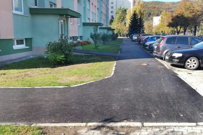0 Chodník NS