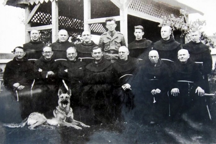 PN24 Františkáni