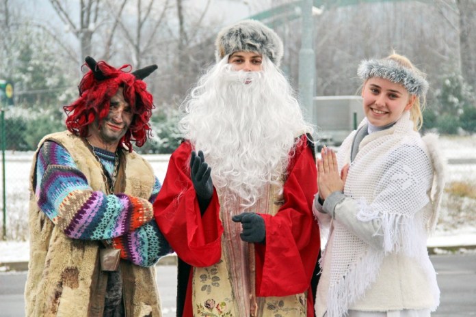 PN44 Littova_Mikulášska obchôdzka najmenších folkloristov