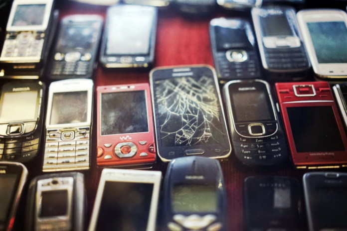 mobile-3734545_1920